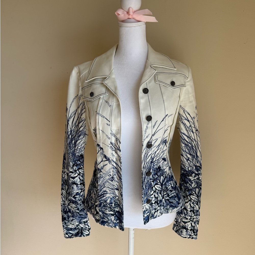 Elie Tahari Cream and Blue Floral Blazer